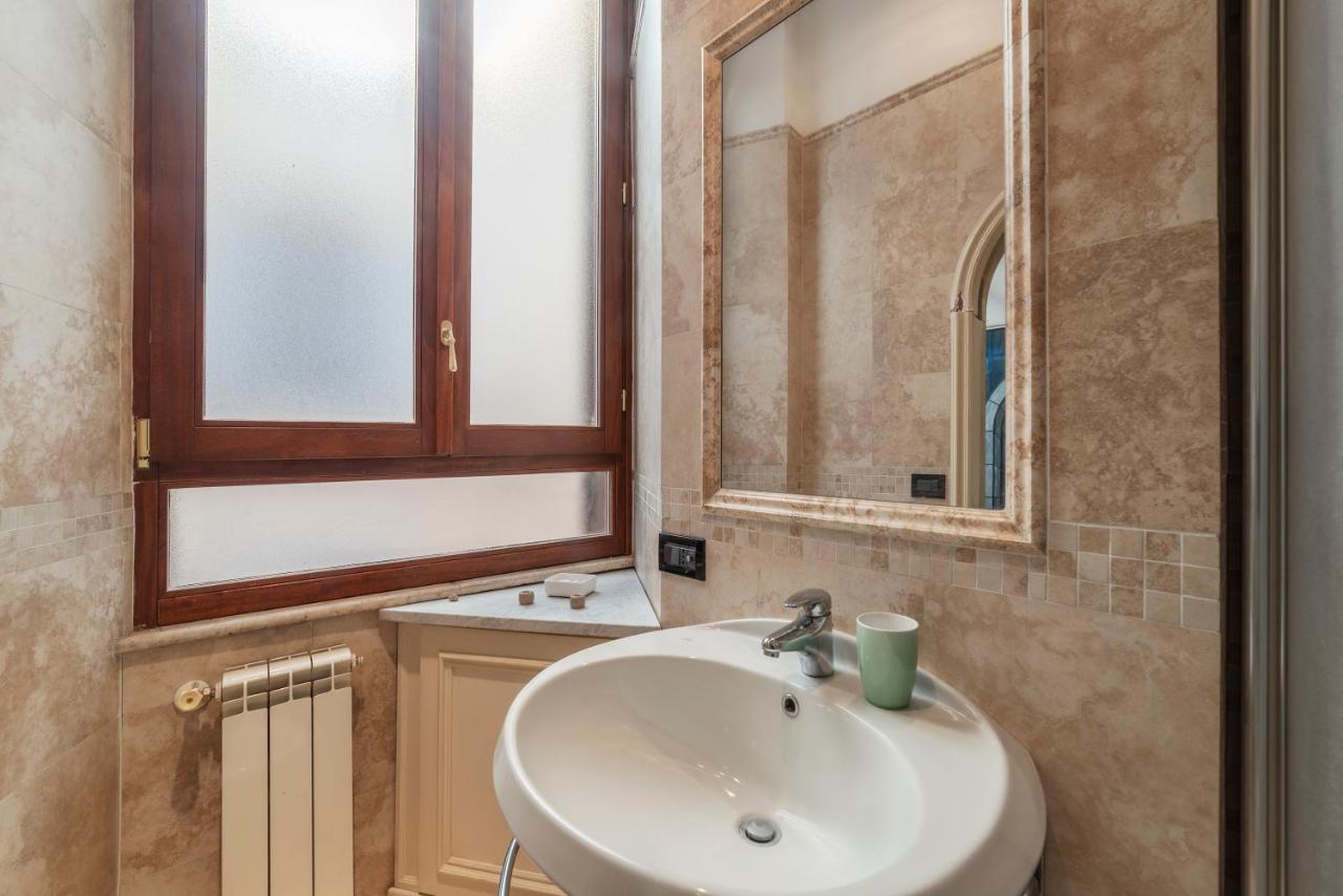 Piazza Di Spagna Elegant Apartment Rome Luaran gambar